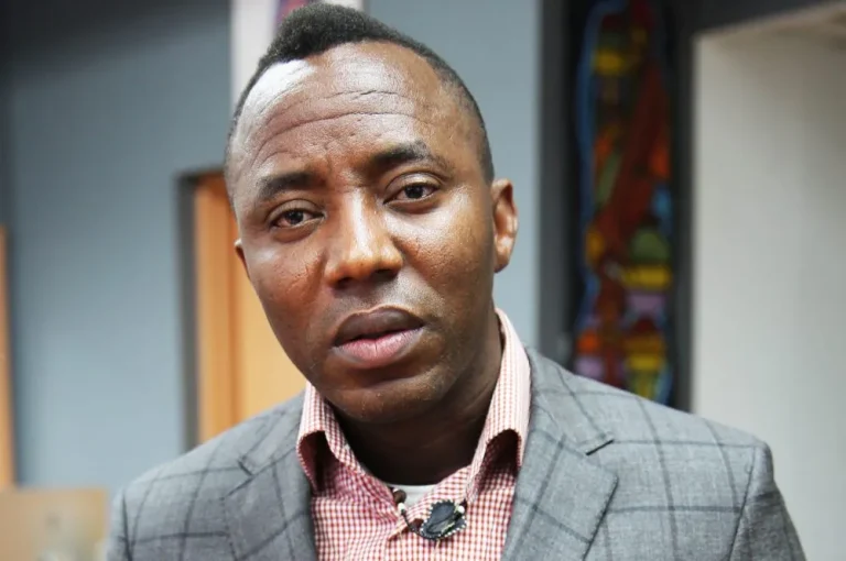 ‘Yan sanda na neman Sowore ruwa a jallo